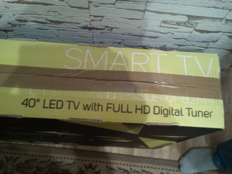 Новый телевизор LED 40'' (102 см) SMART TV,  WI-FI 3