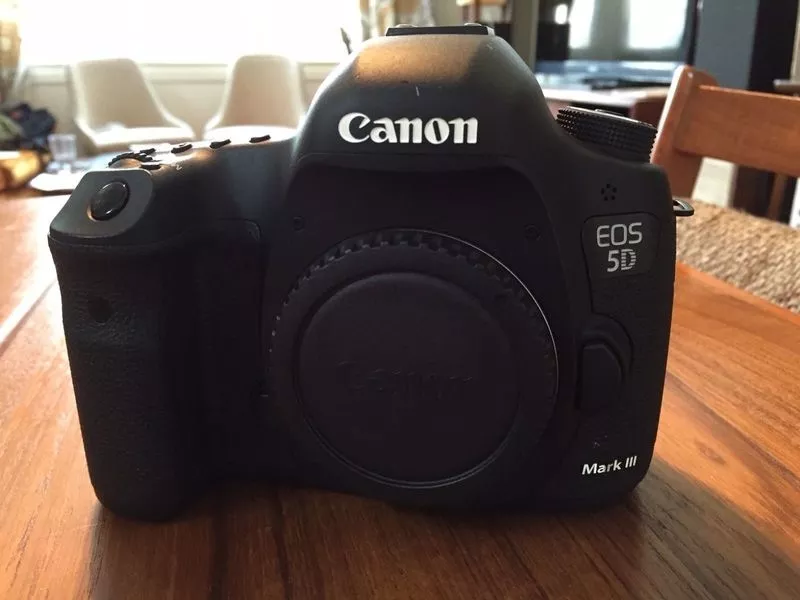 Canon EOS 5D Mark brand new