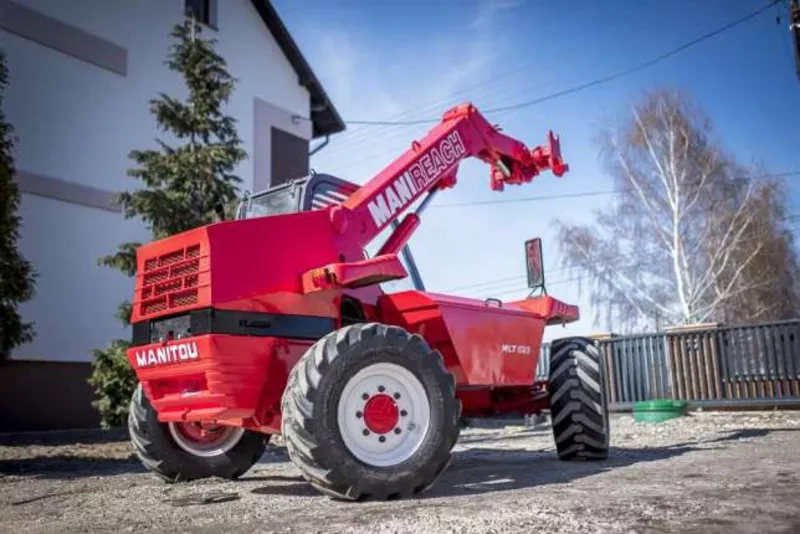 Погрузчик телескопический Manitou MLT626 New Holland JCB 3