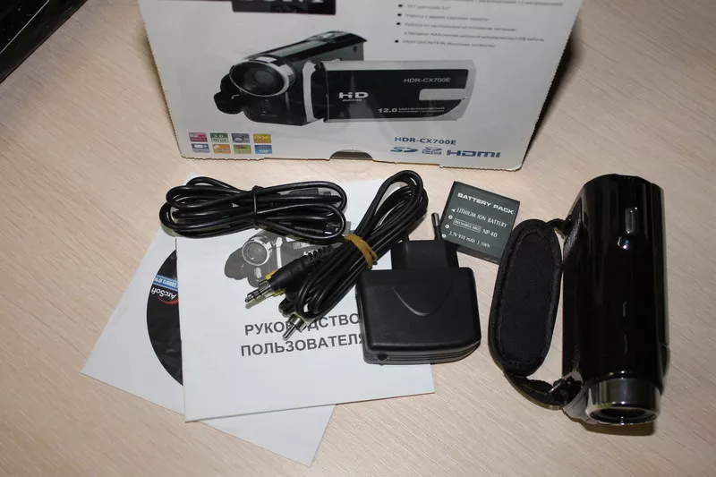 Видеокамера Sony HDR-CX700E