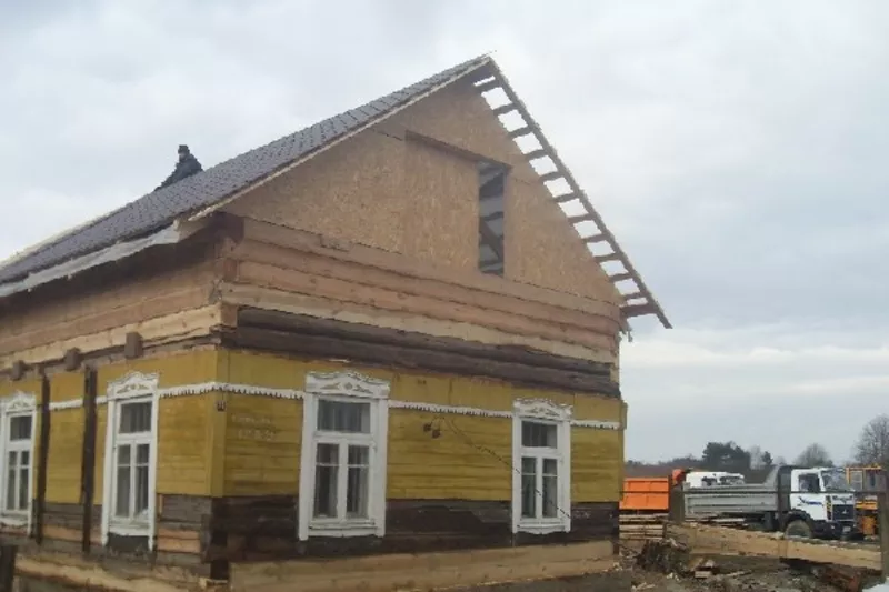 Подъем деревянных вагончиков и домов. Заменим Ваш старый фундамент на новый. Реконструкция и ремонт крыш. Укрепляем старый фундамент.