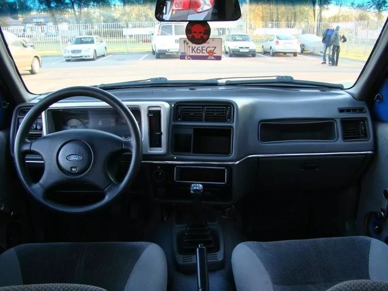 Автомобиль Ford Sierra 1.8 4