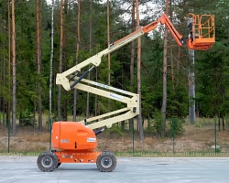 Самоходный подъемник JLG 510AJ