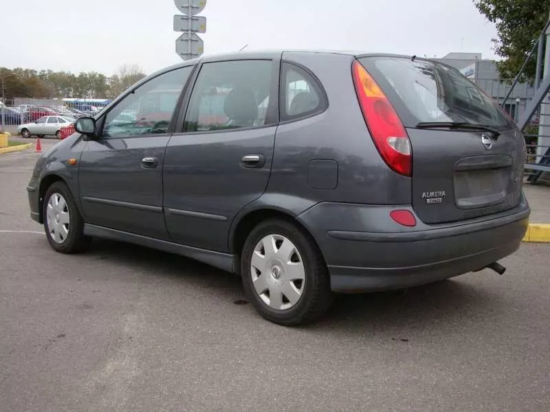 Nissan Almera Tino 2.2 dCi 4