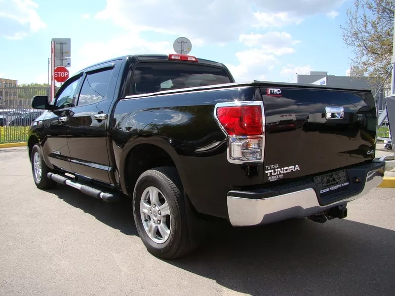 Toyota Tundra Double Cab 4WD 10