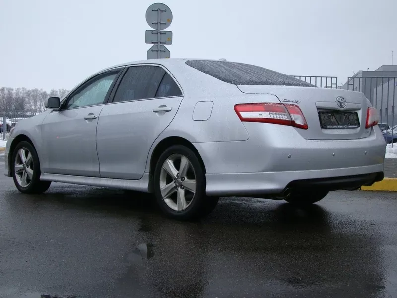 Отличный автомобиль Toyota Camry Se