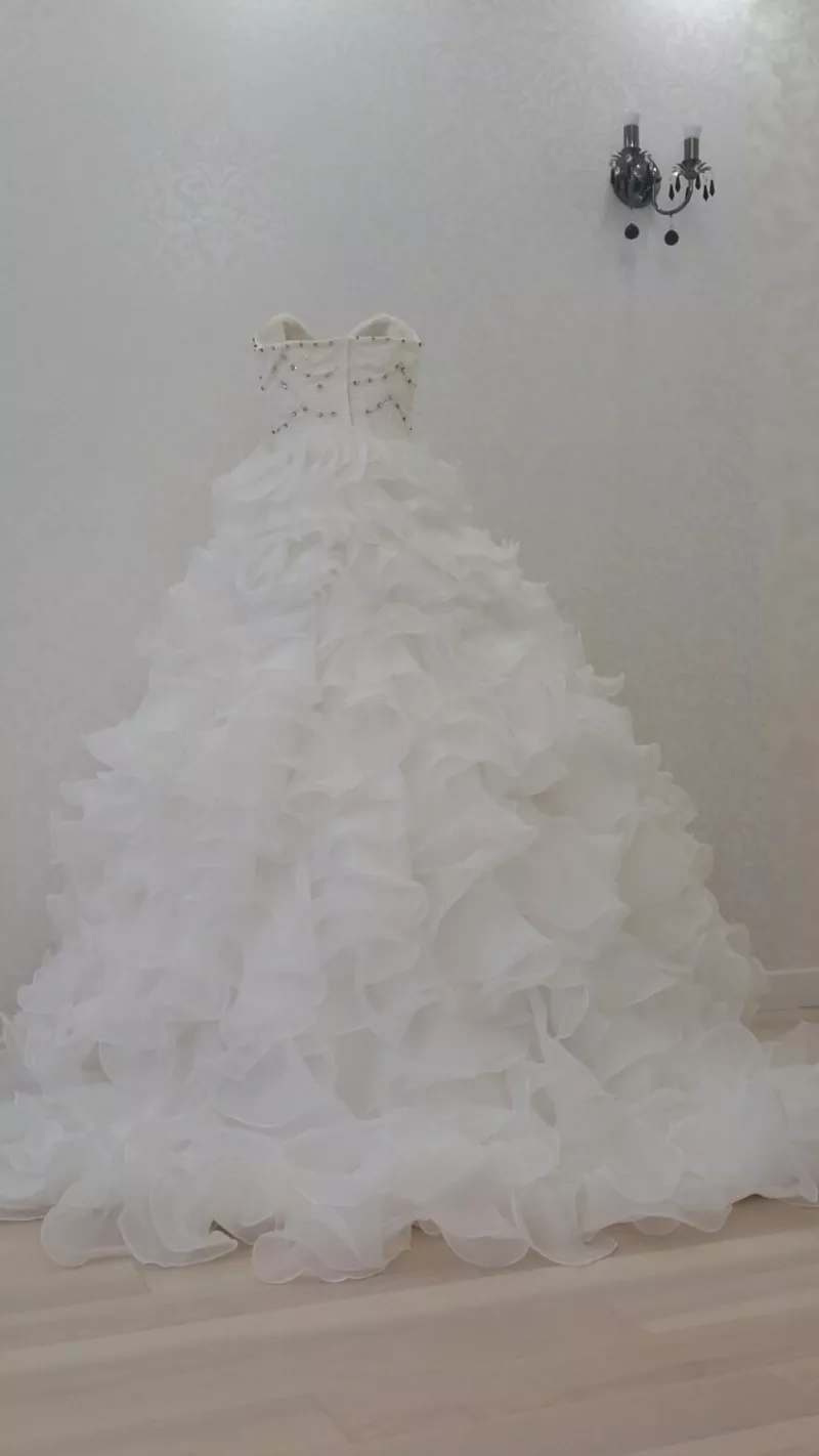  Свадебное платье итальянского бренда Malinelli 13