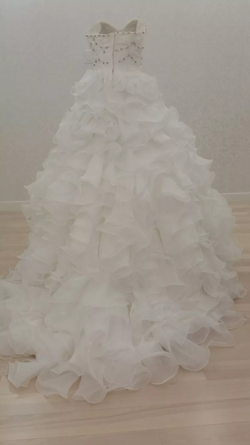  Свадебное платье итальянского бренда Malinelli 2