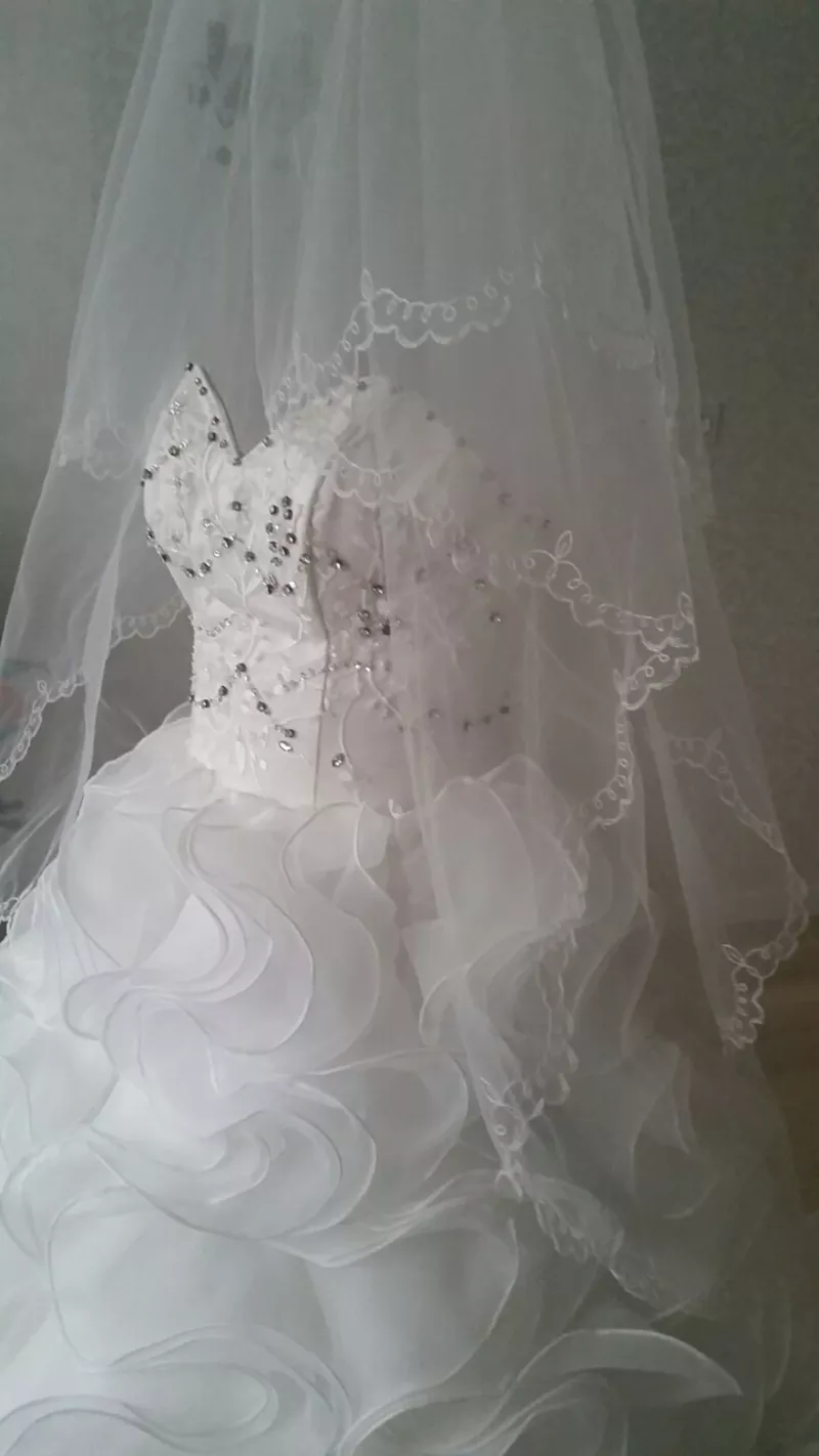  Свадебное платье итальянского бренда Malinelli 17