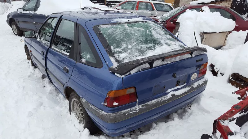 Ford Escort (Форд Эскорт) 1991 по запчастям 2