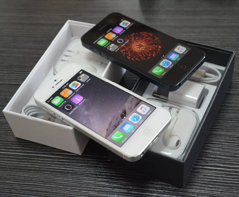 Apple iPhone 5 64Gb Новый ОРИГИНАЛЬНЫЙ Не залочен Европа Гарантия
