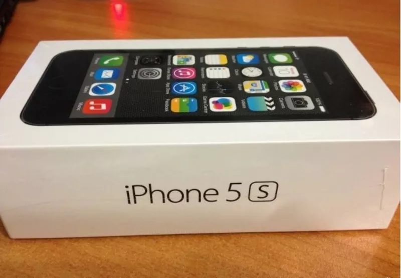 Новый Apple iPhone 5S ,  32 gb ,  с доставкой,  полный комплект.