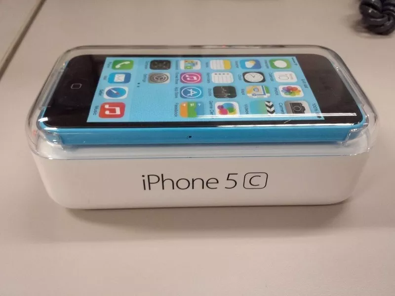 5С 16gb Apple iPhone original,  запечатан. Цена снижена.