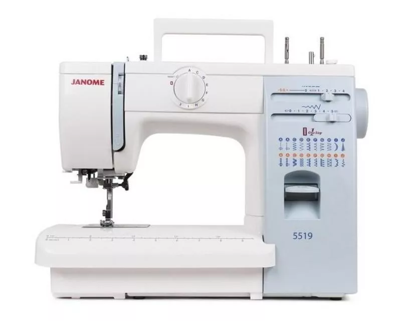 Продам швейную машинку Janome 5519