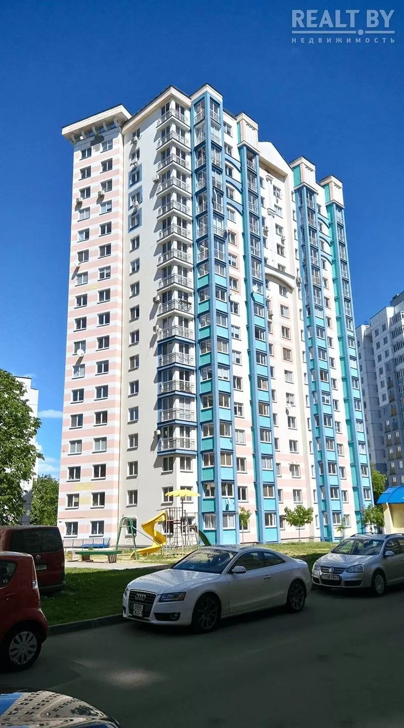  2 - комнатная квартира в центре города на ул. Кропоткикина, 112 3