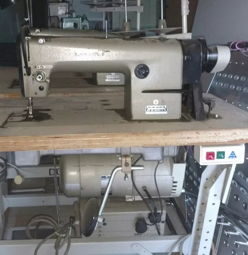 Продам промышленную швейную машинку JUKI