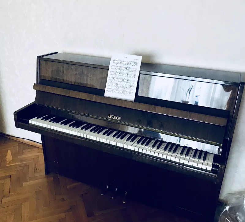 Фортепиано PETROF с концертной клавиатурой 2