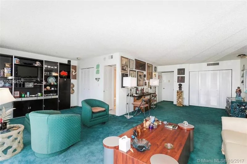 Продается прекрасная  квартира в Майами в Авентуре 8
