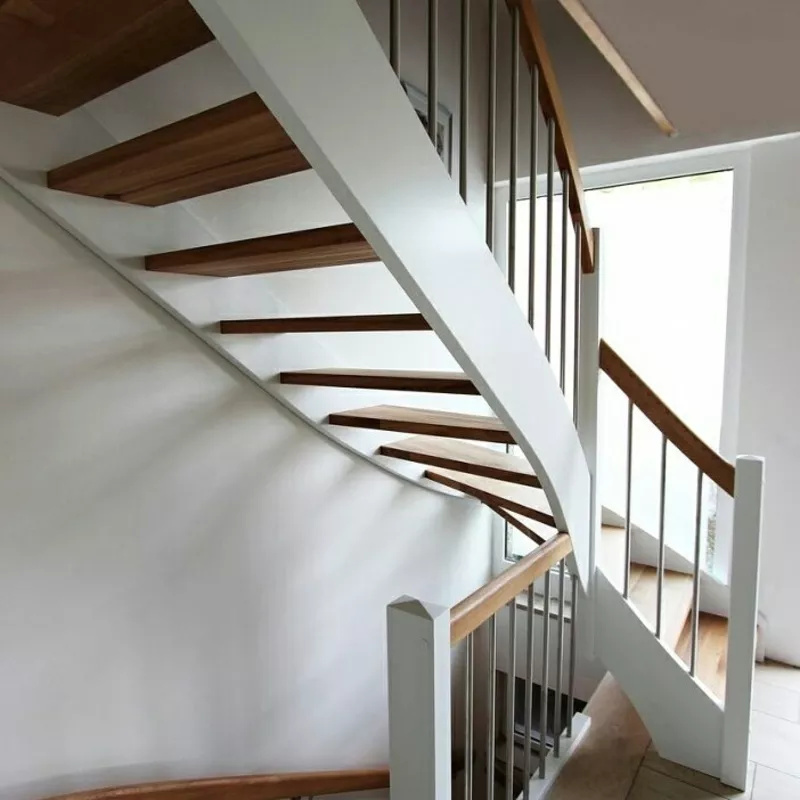 Нужна надежная и удобная лестница в дом? Звоните,  сделаем 4