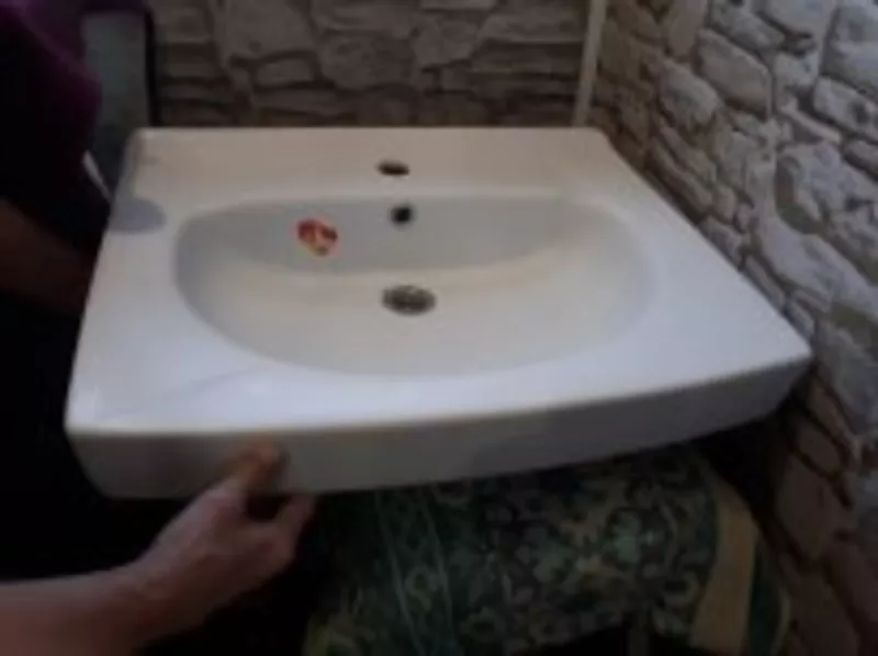 Продам сантехническую раковину для ванной под стиральную машину