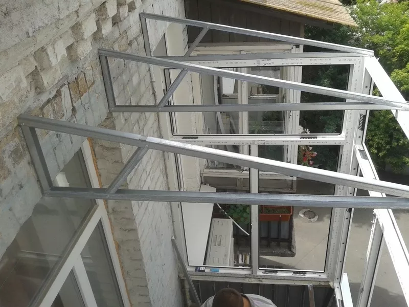 Установка крыш на балкон и лоджию 2