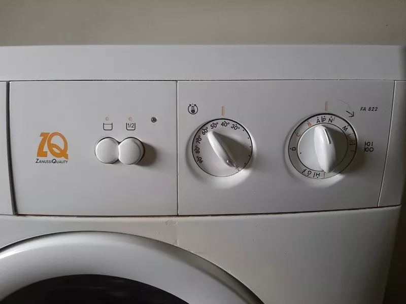 Продам стиральную машину 3