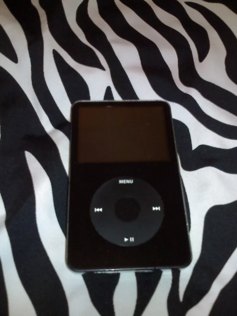 iPod 30 gb classic продаю 4